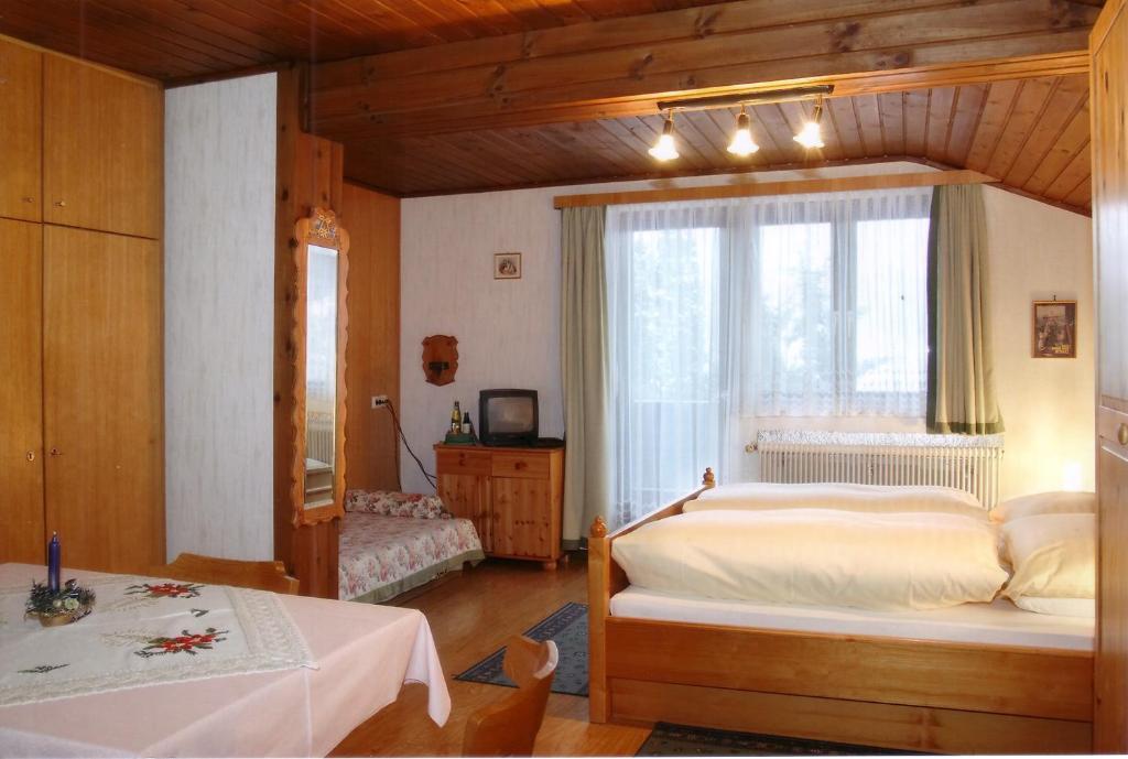 Gasthof Pension St. Wolfgang Kirchberg am Wechsel Habitación foto